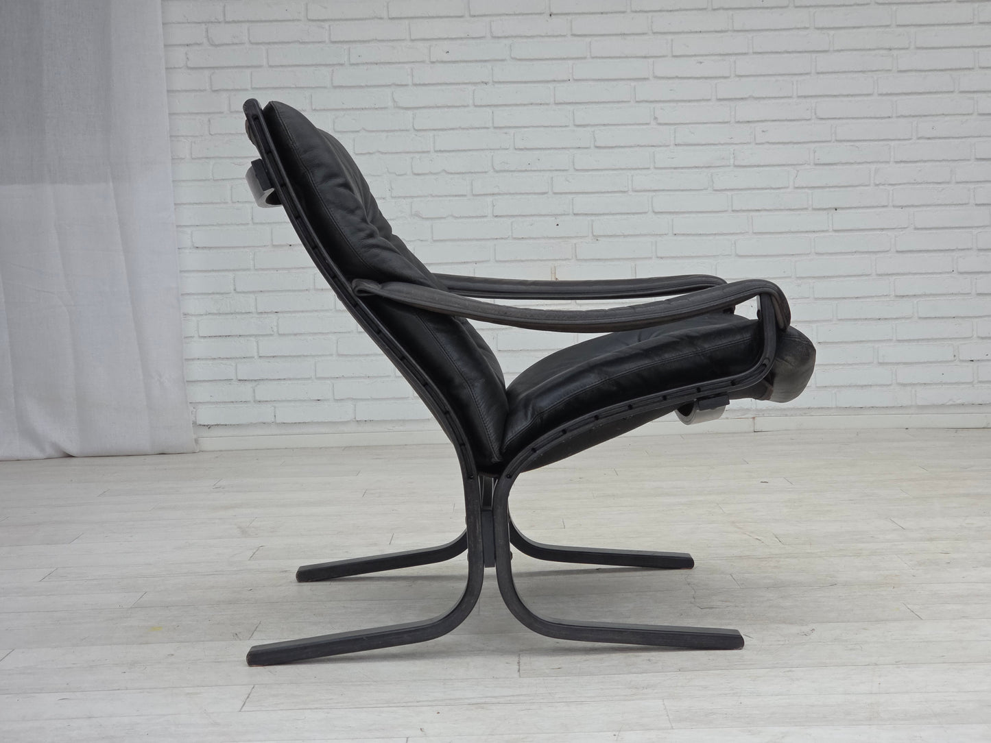 1970s, Norwegian design by Ingmar Relling, model "Siesta", furniture leather.