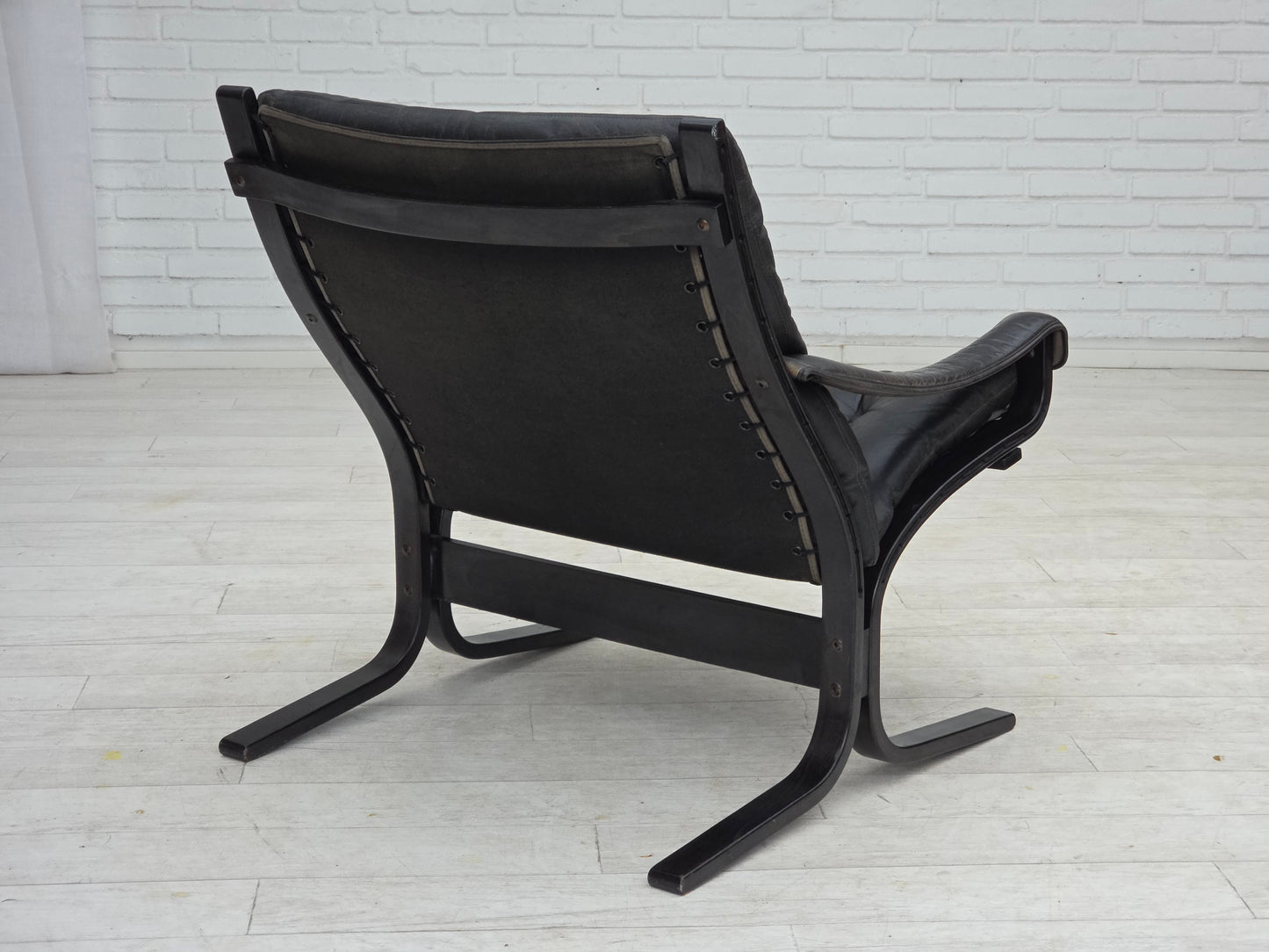 1970s, Norwegian design by Ingmar Relling, model "Siesta", furniture leather.