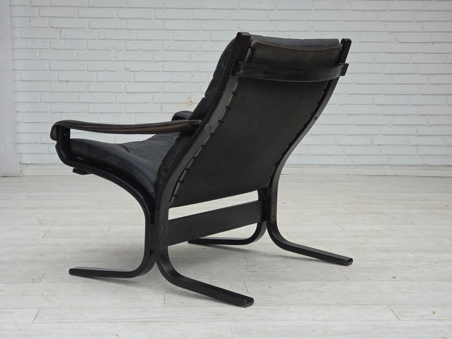 1970s, Norwegian design by Ingmar Relling, model "Siesta", furniture leather.