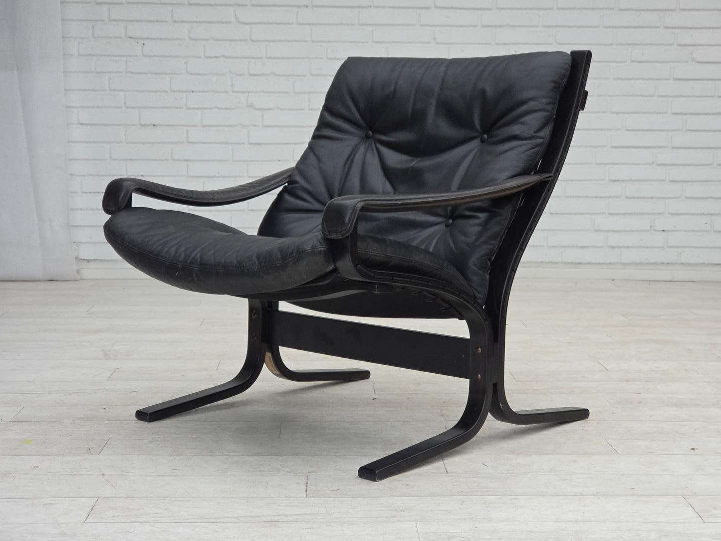 1970s, Norwegian design by Ingmar Relling, model "Siesta", furniture leather.