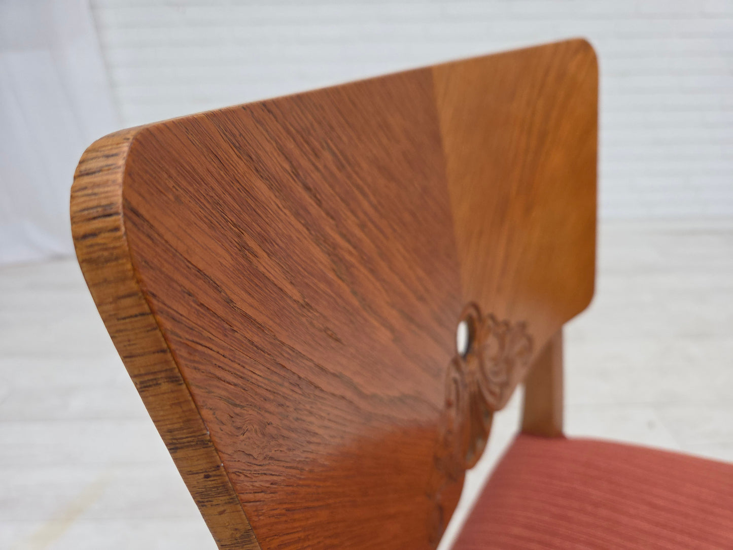 1950s, set of 6 Danish dining chairs, furniture wool, solid oak wood.