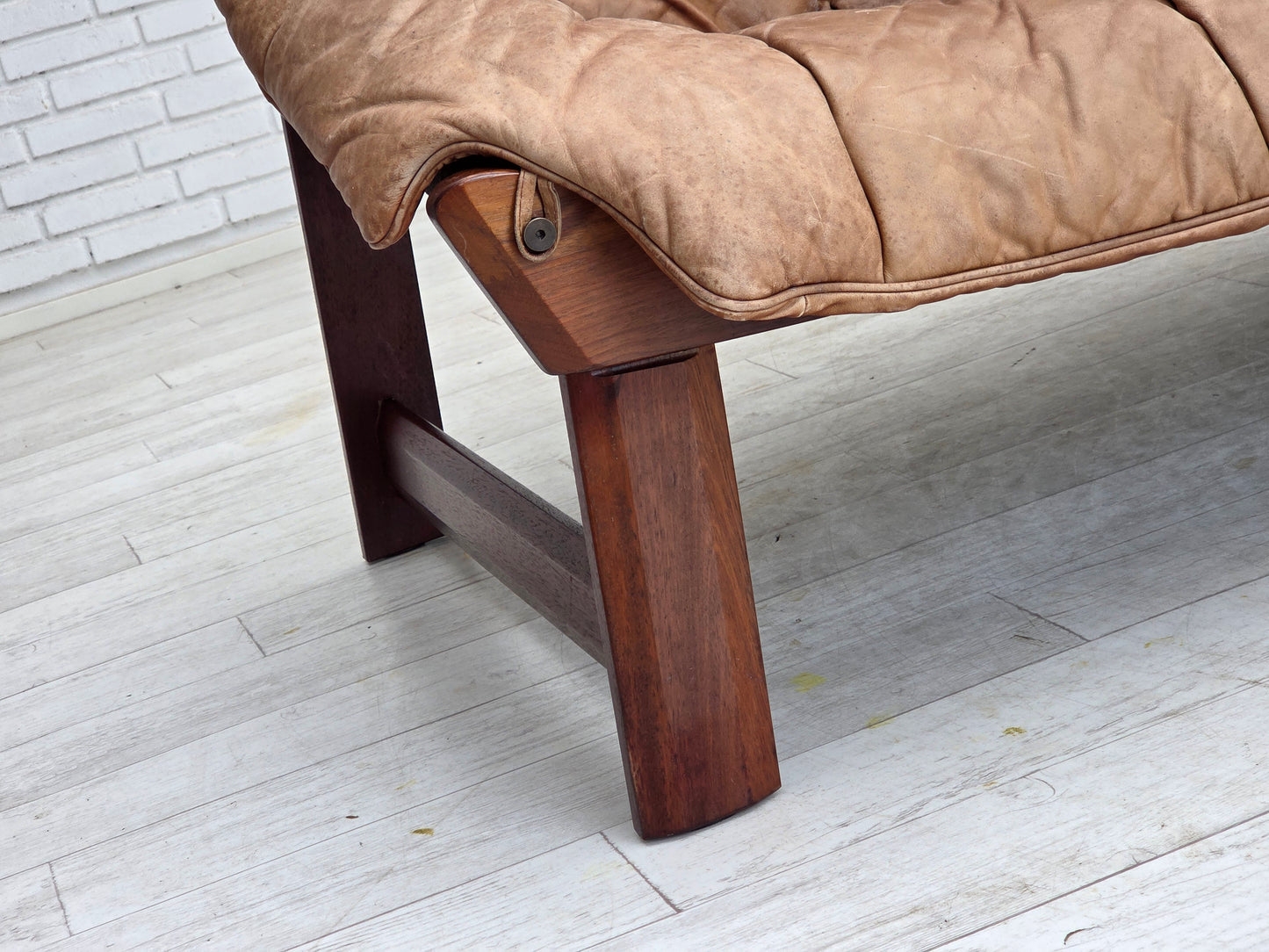 1970s, Norwegian design by Jan Erik Lindgren, 2-seater sofa model "Amazon".