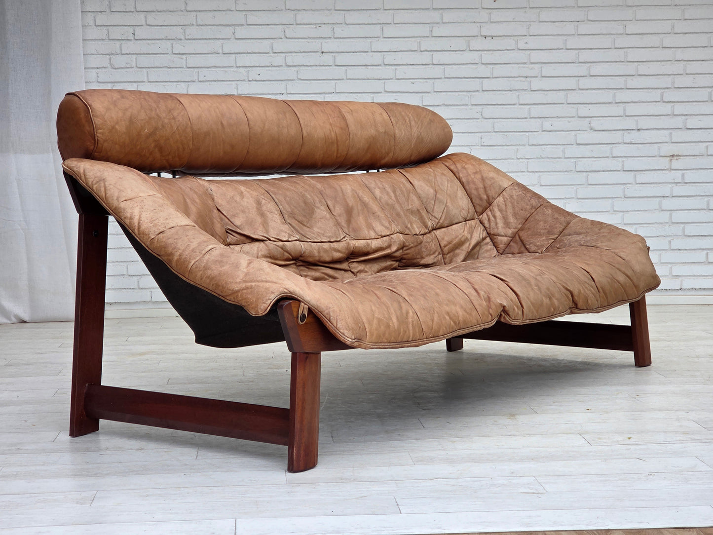 1970s, Norwegian design by Jan Erik Lindgren, 2-seater sofa model "Amazon".