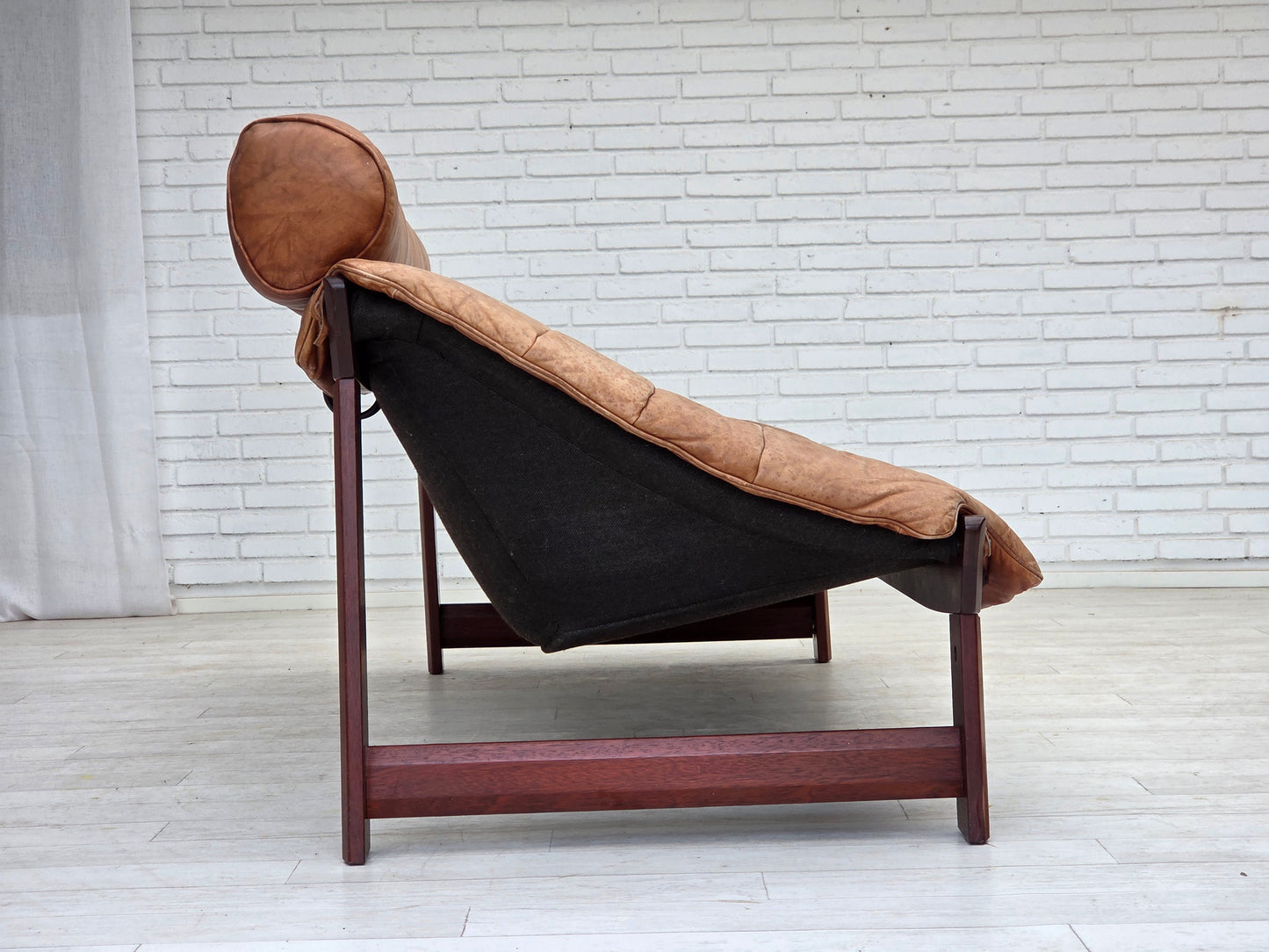 1970s, Norwegian design by Jan Erik Lindgren, 2-seater sofa model "Amazon".