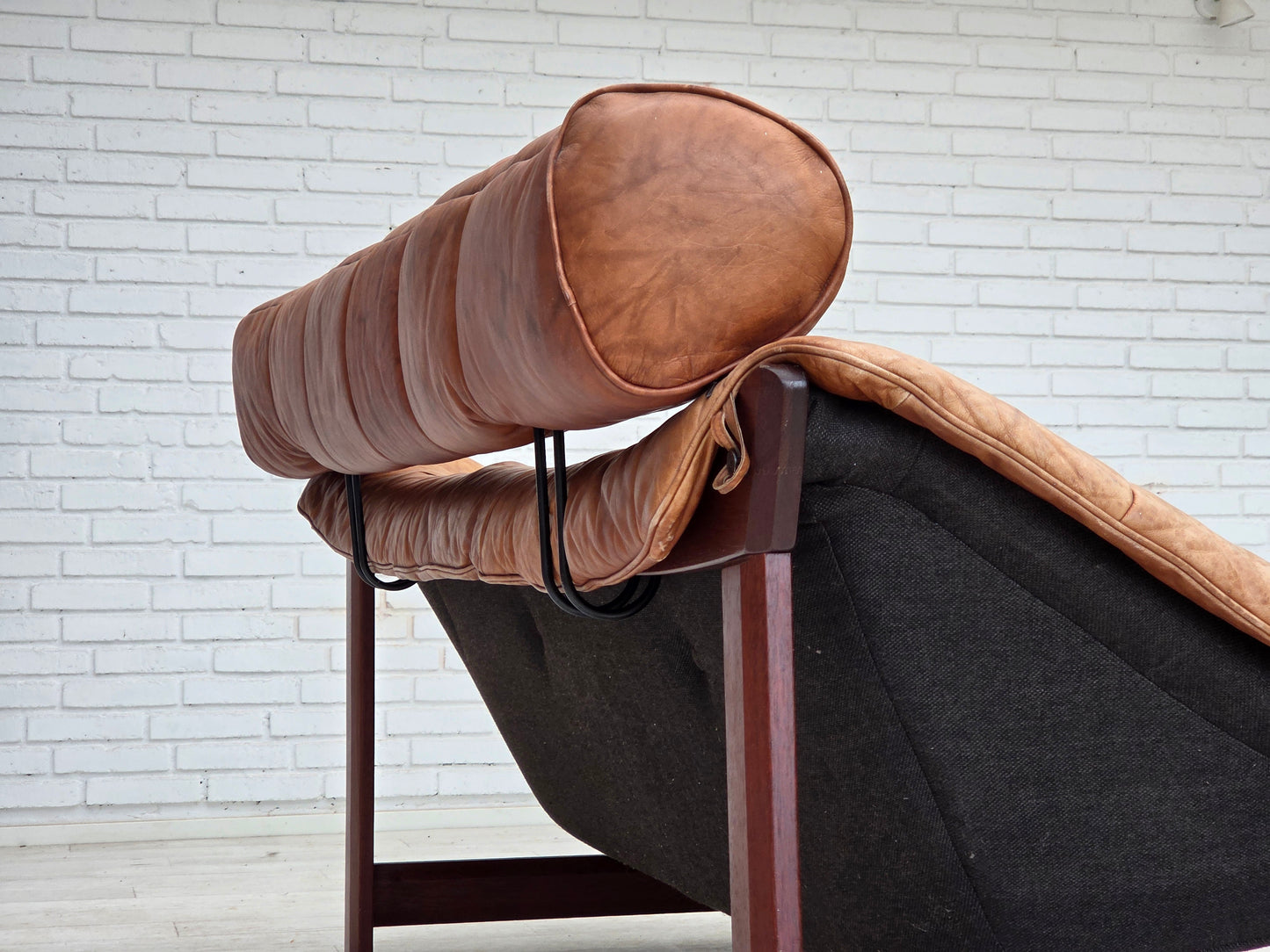 1970s, Norwegian design by Jan Erik Lindgren, 2-seater sofa model "Amazon".