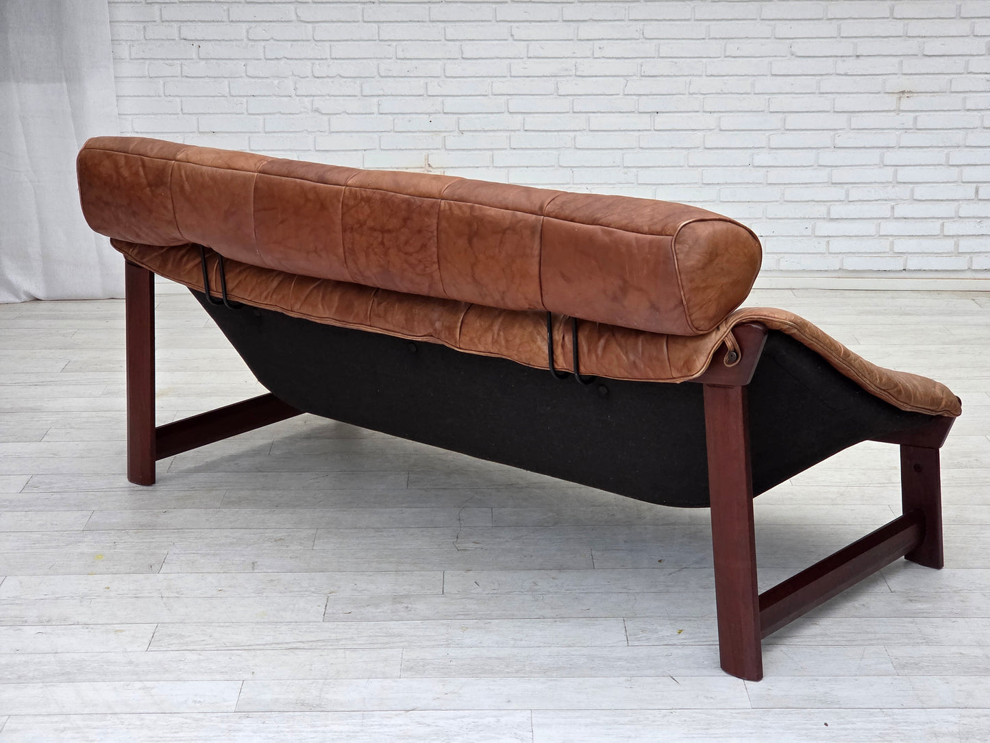 1970s, Norwegian design by Jan Erik Lindgren, 2-seater sofa model "Amazon".
