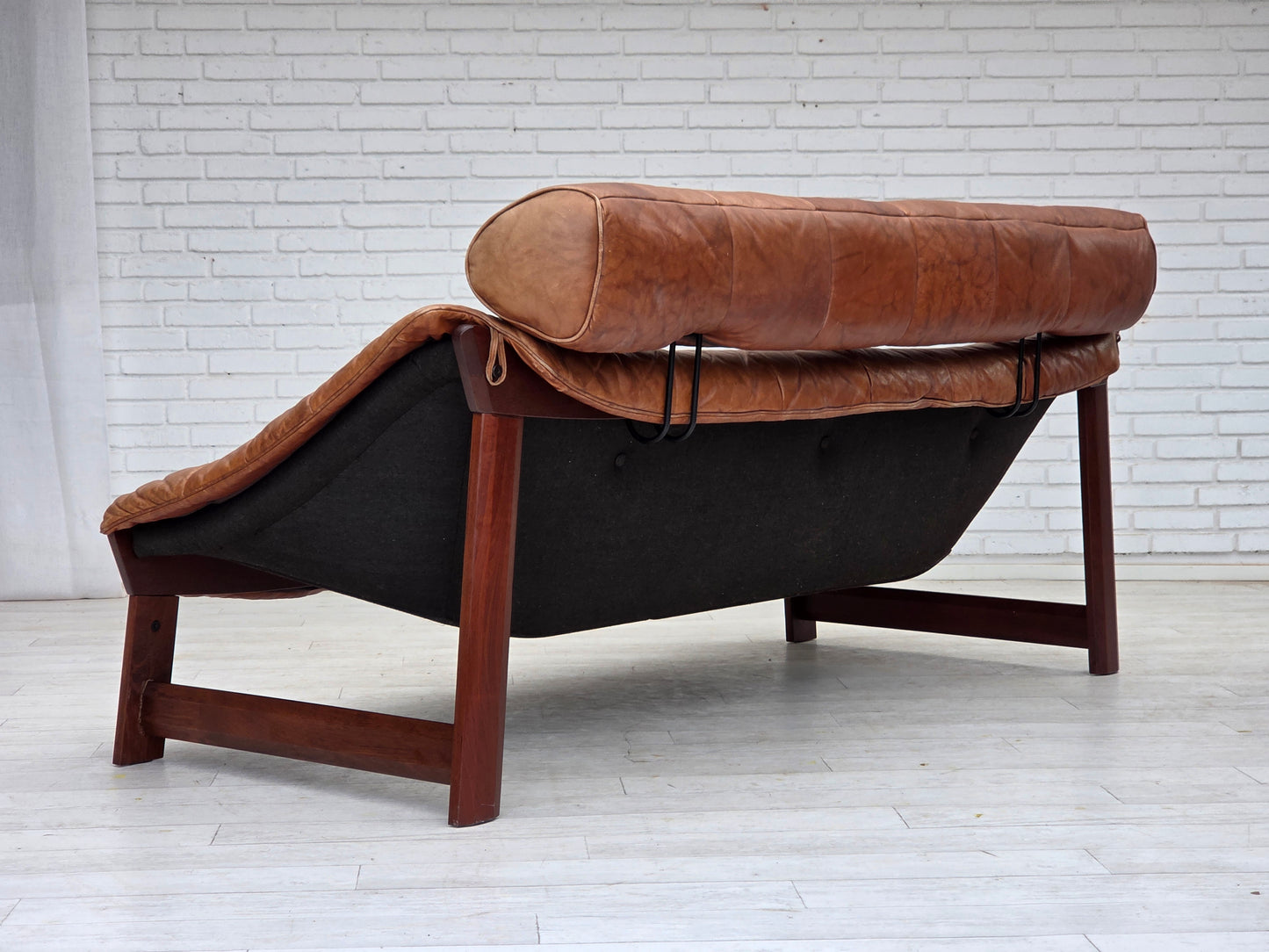 1970s, Norwegian design by Jan Erik Lindgren, 2-seater sofa model "Amazon".