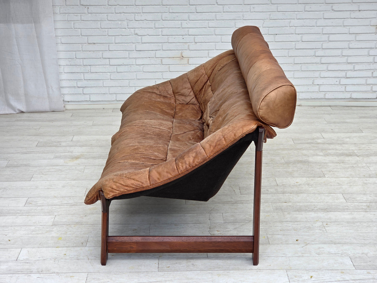 1970s, Norwegian design by Jan Erik Lindgren, 2-seater sofa model "Amazon".
