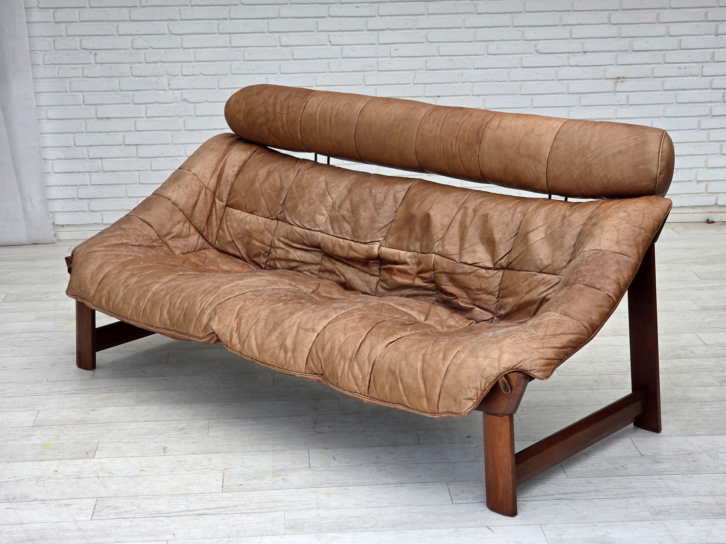 1970s, Norwegian design by Jan Erik Lindgren, 2-seater sofa model "Amazon".