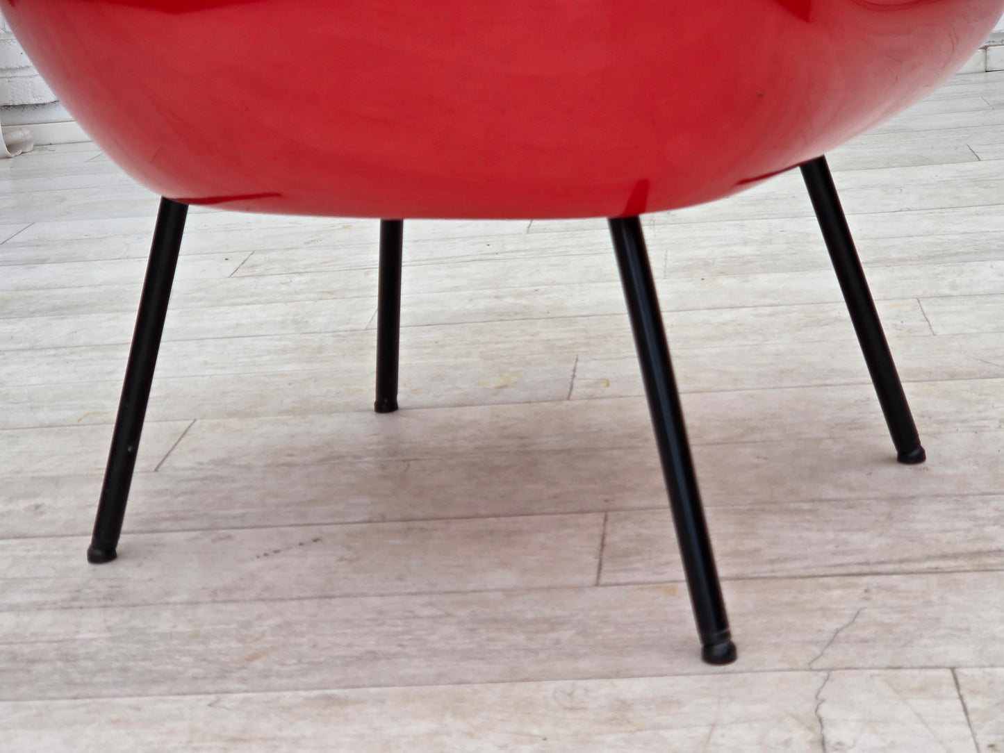 1960s, socialist realism design icon by Roman Modzelewski, model RM58 Composite.