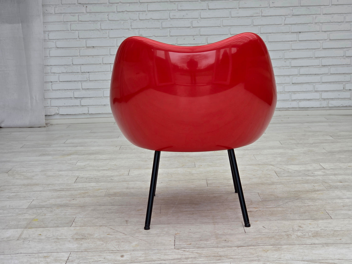 1960s, socialist realism design icon by Roman Modzelewski, model RM58 Composite.