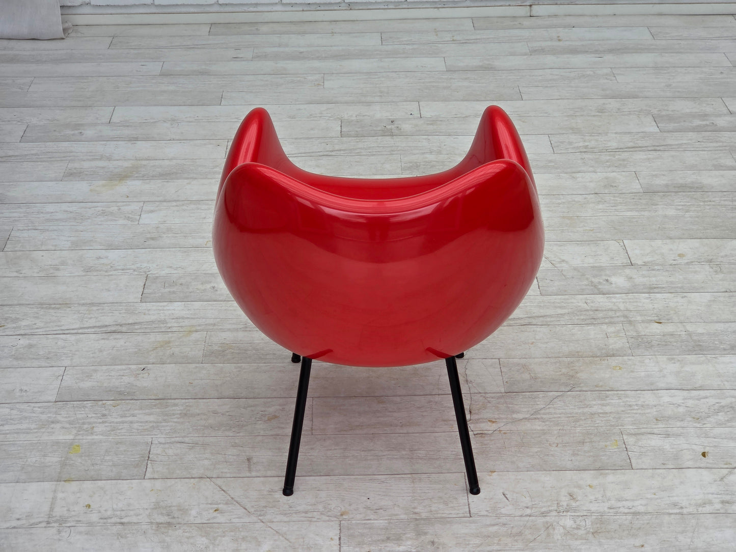 1960s, socialist realism design icon by Roman Modzelewski, model RM58 Composite.