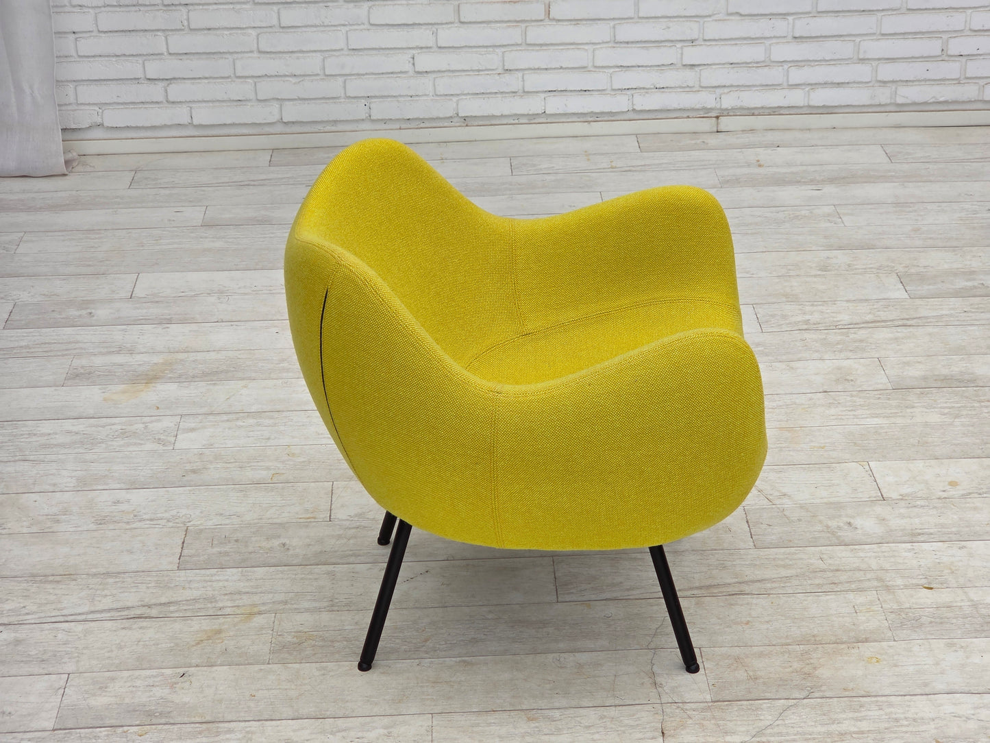 1960s, socialist realism design icon by Roman Modzelewski, model RM58.