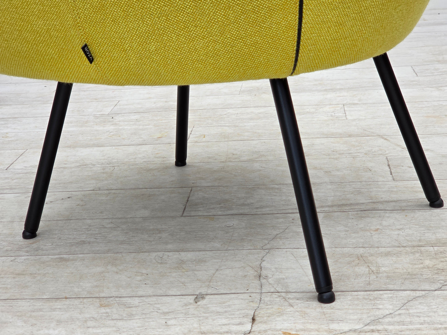1960s, socialist realism design icon by Roman Modzelewski, model RM58.