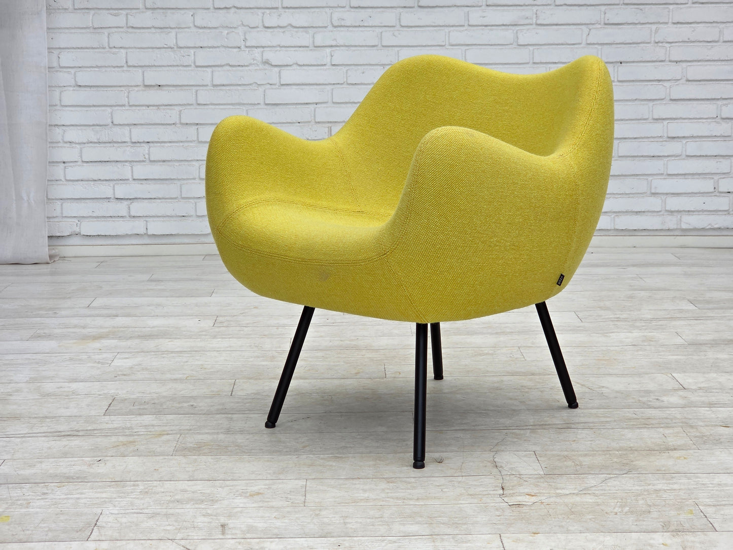 1960s, socialist realism design icon by Roman Modzelewski, model RM58.