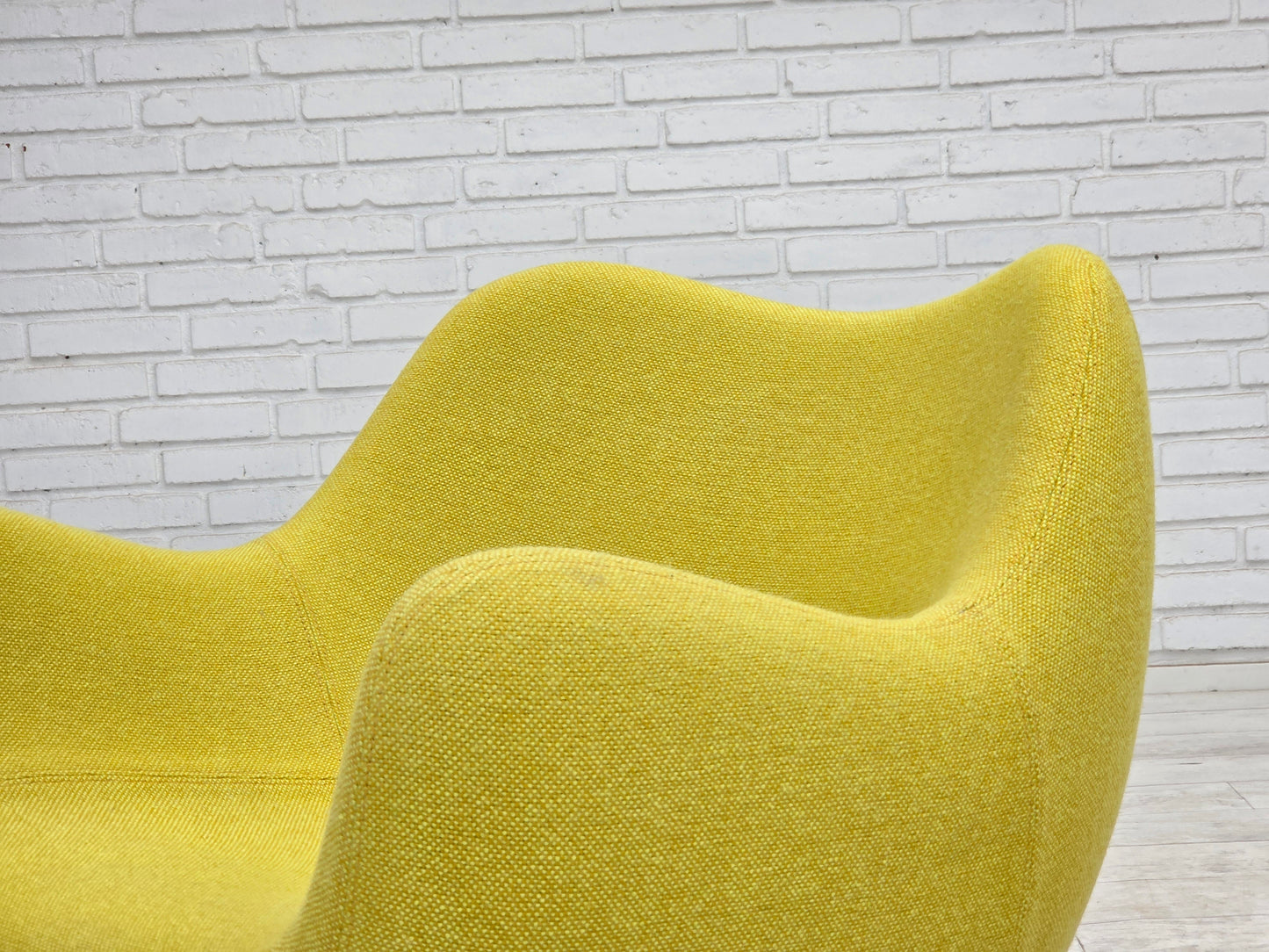 1960s, socialist realism design icon by Roman Modzelewski, model RM58.