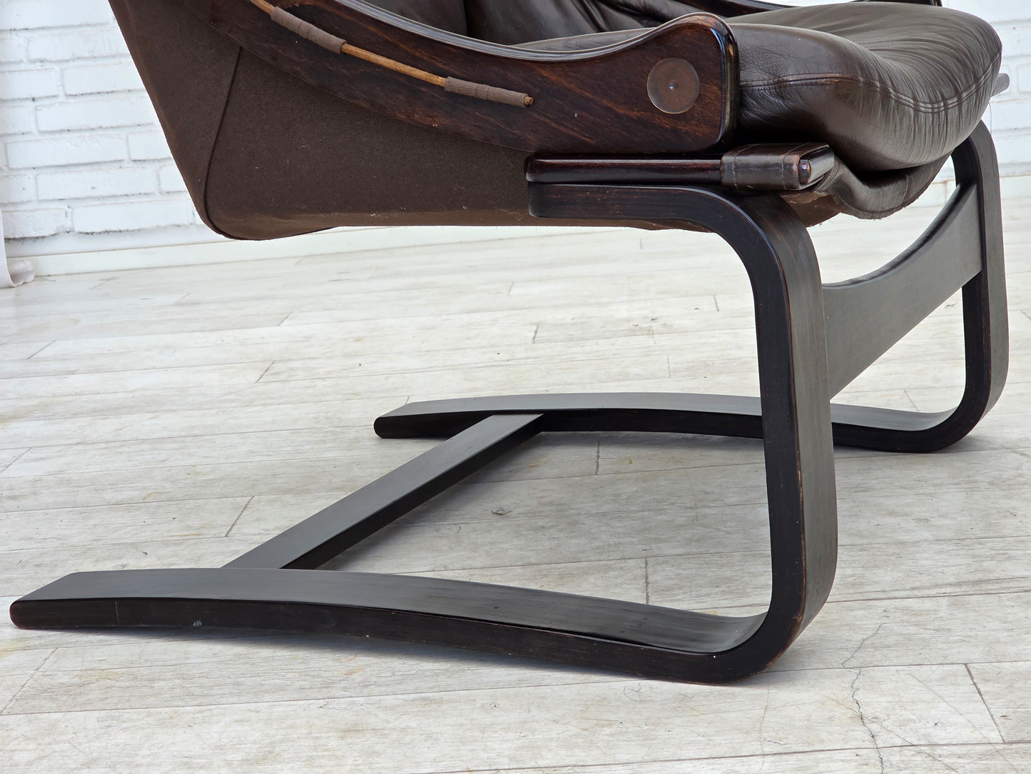 1970s, Swedish design by Åke Fribytter, armchair, furniture leather.