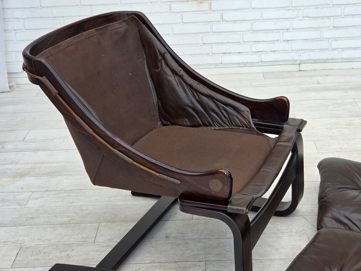 1970s, Swedish design by Åke Fribytter, armchair, furniture leather.