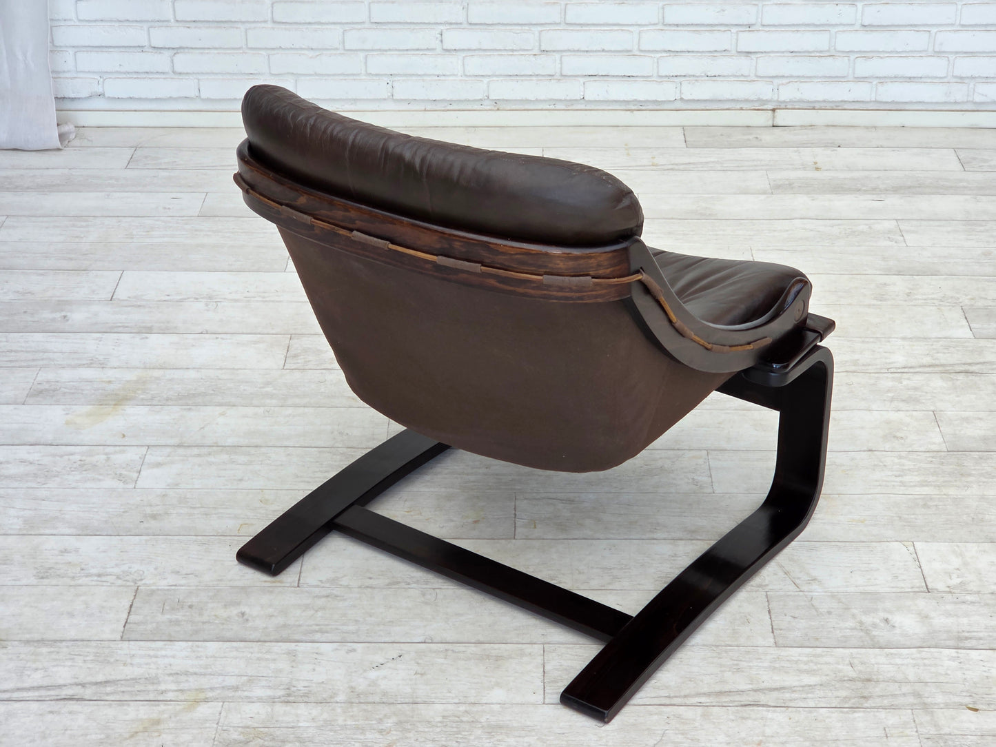 1970s, Swedish design by Åke Fribytter, armchair, furniture leather.