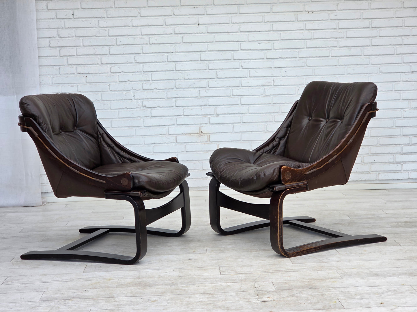 1970s, Swedish design by Åke Fribytter, armchair, furniture leather.