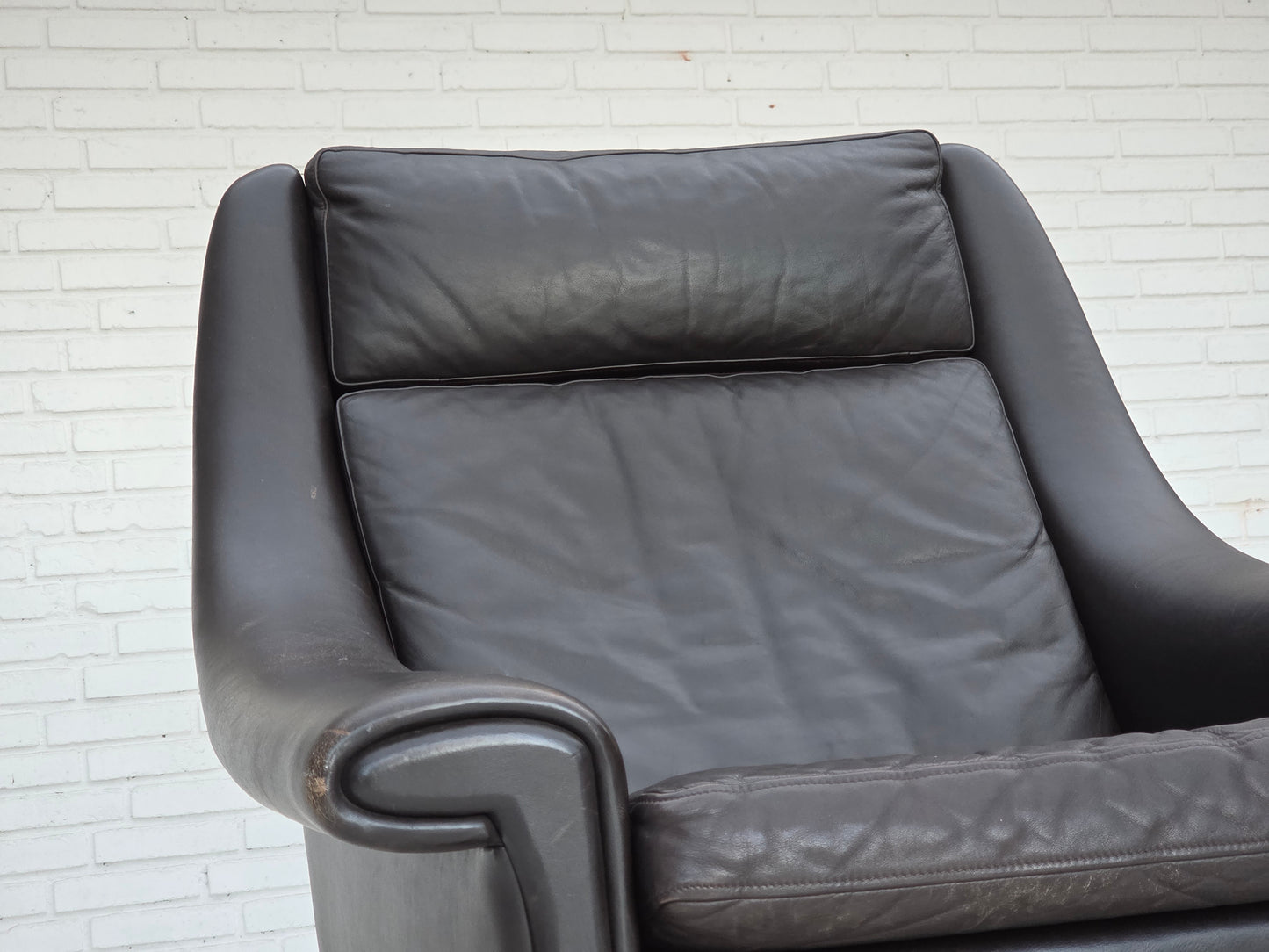 1960s, Danish highback swivel armchair by Aage Christensen, furniture leather.