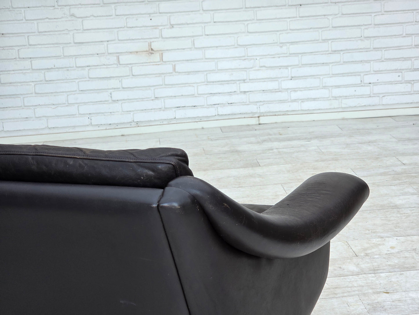 1960s, Danish swivel armchair by Aage Christensen, furniture leather.