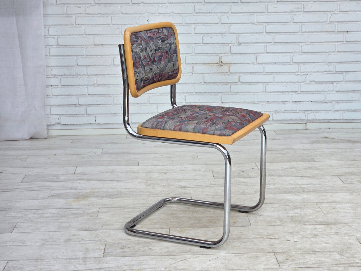 1970s, set of 4 pcs Italian dining chairs in Bauhaus style.