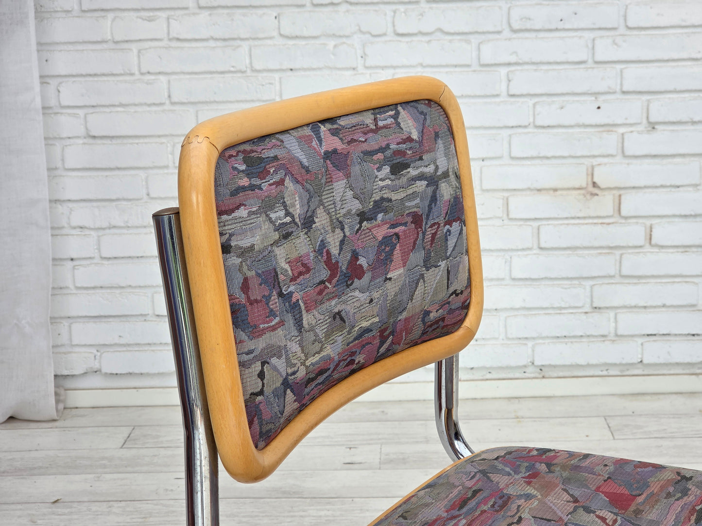 1970s, set of 4 pcs Italian dining chairs in Bauhaus style.