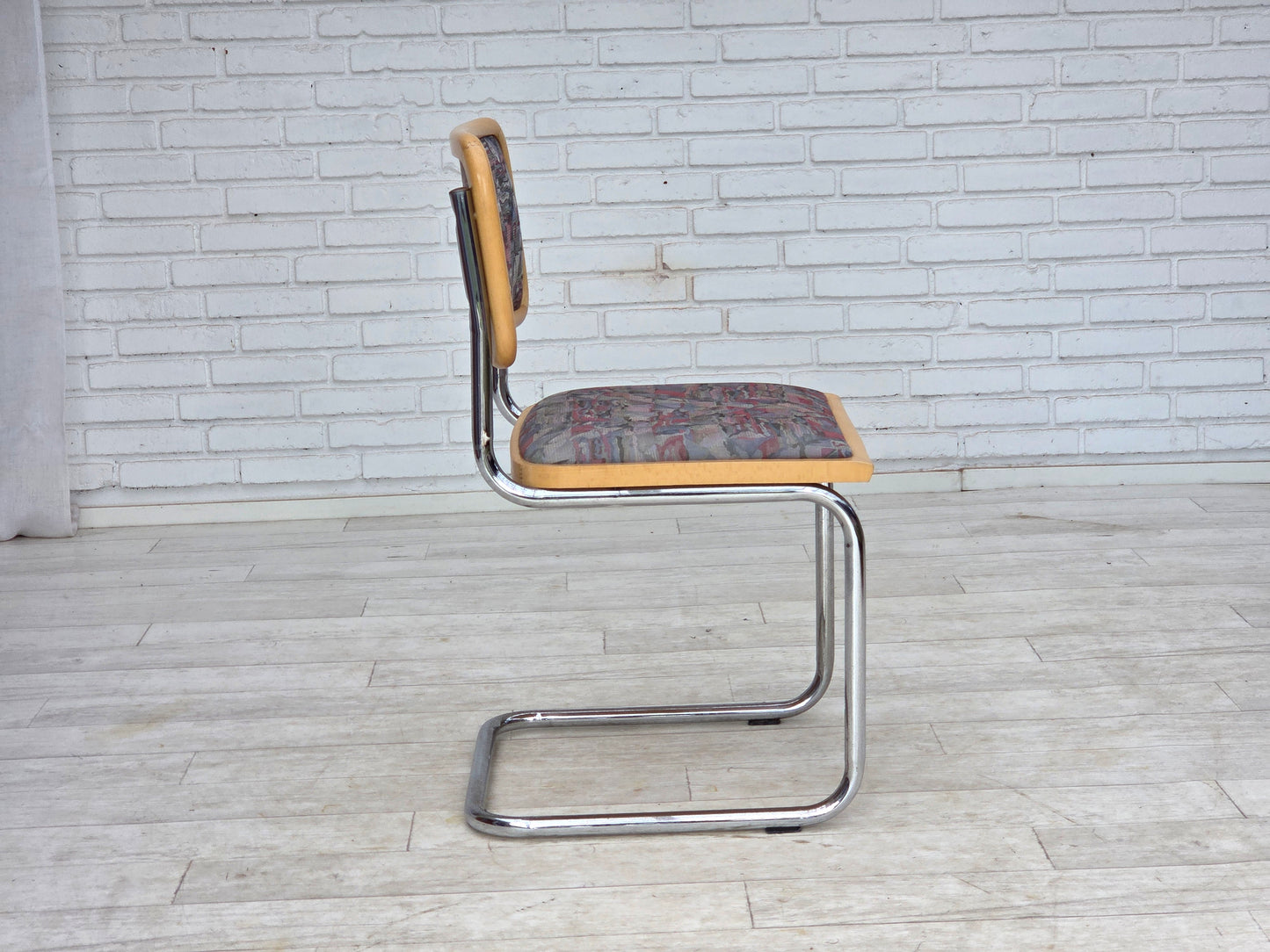 1970s, set of 4 pcs Italian dining chairs in Bauhaus style.