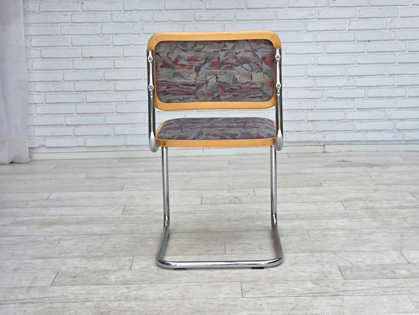 1970s, set of 4 pcs Italian dining chairs in Bauhaus style.