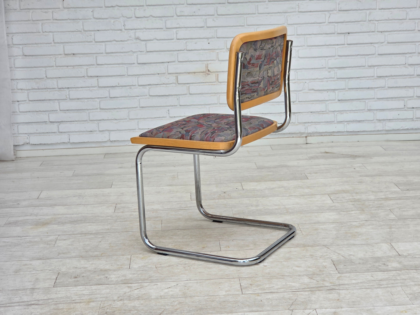 1970s, set of 4 pcs Italian dining chairs in Bauhaus style.