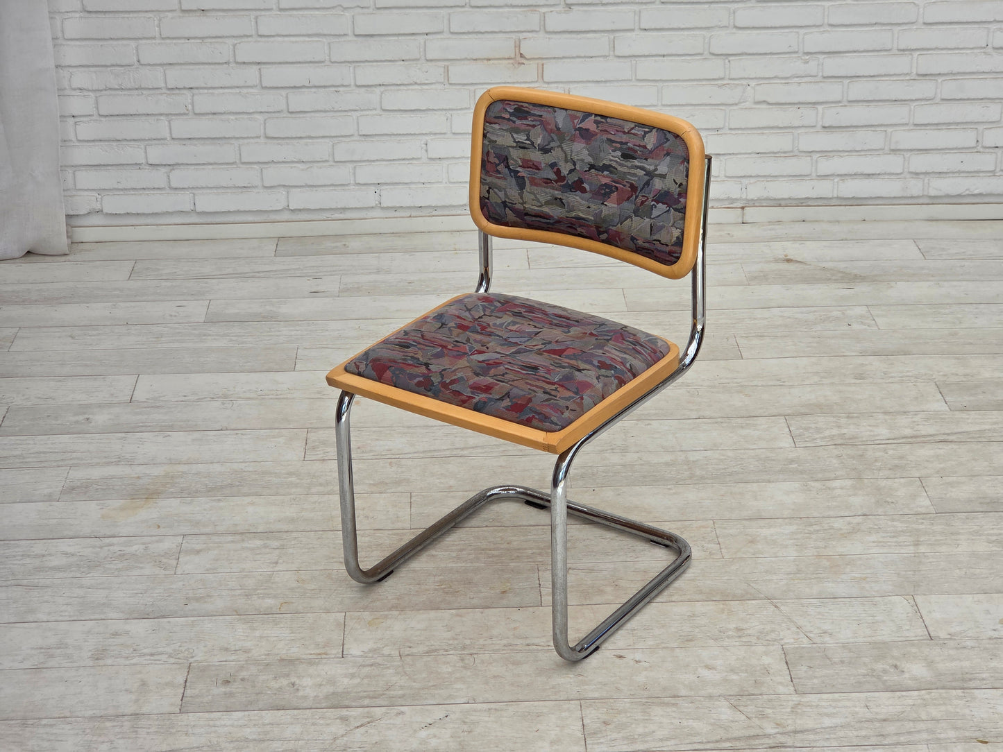 1970s, set of 4 pcs Italian dining chairs in Bauhaus style.