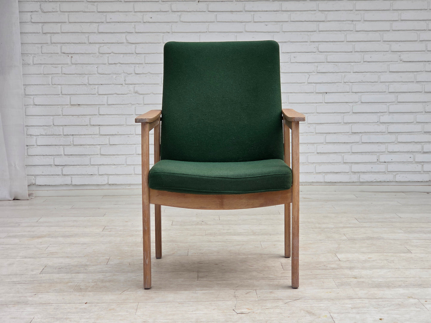 1980s, Danish armchair by Høng Stole, green furniture wool, oak wood.