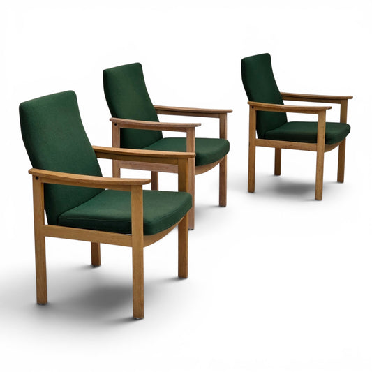 1980s, Danish armchair by Høng Stole, green furniture wool, oak wood.