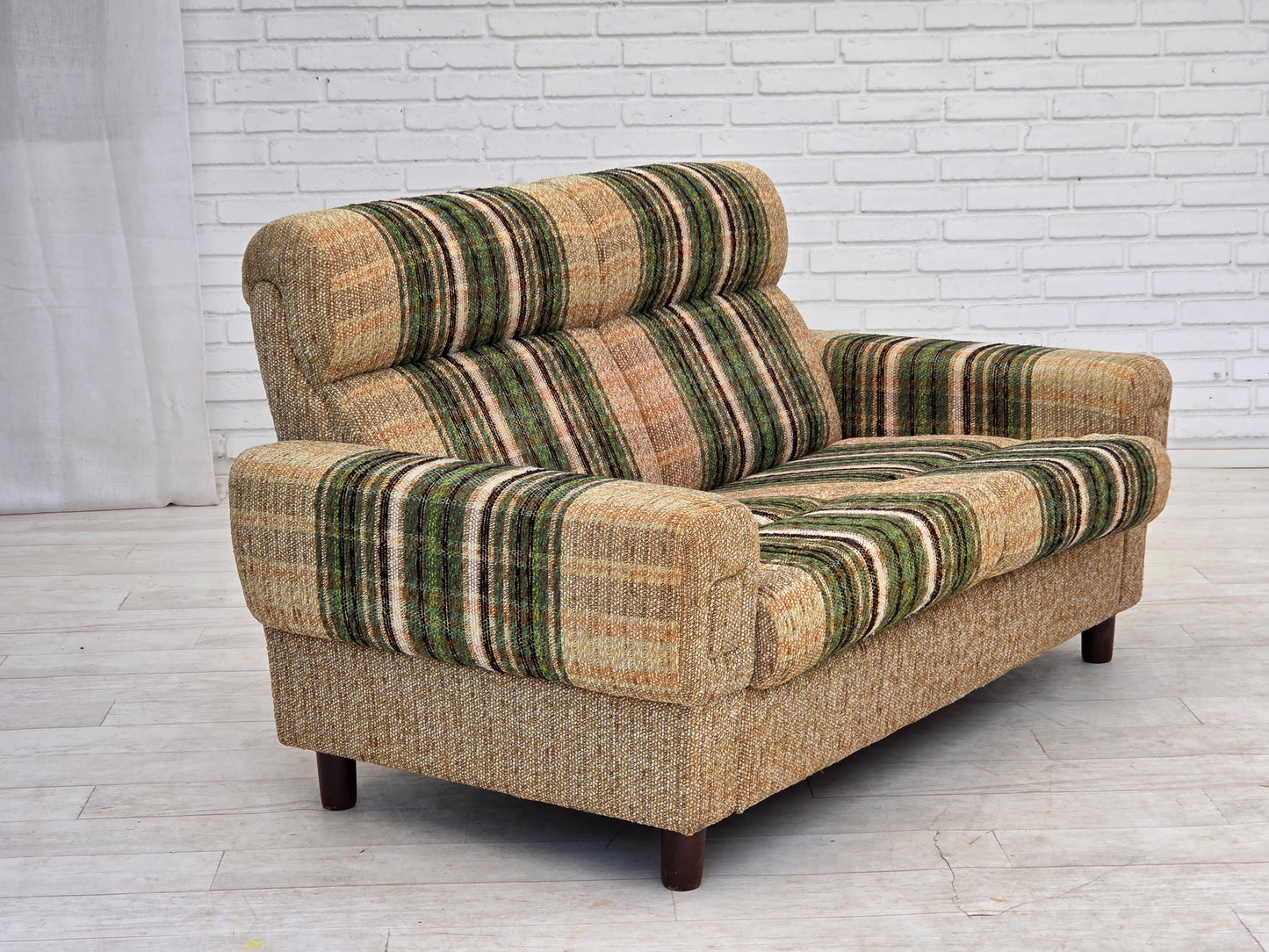 1980s, Danish 2-seater sofa by Nisbo Horsens, furniture wool.
