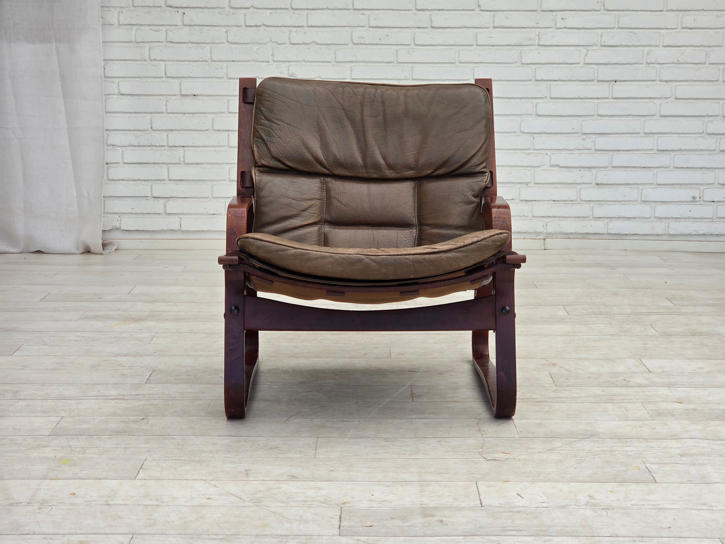 1970s, Norwegian lounge chair, furniture leather, bent wood.