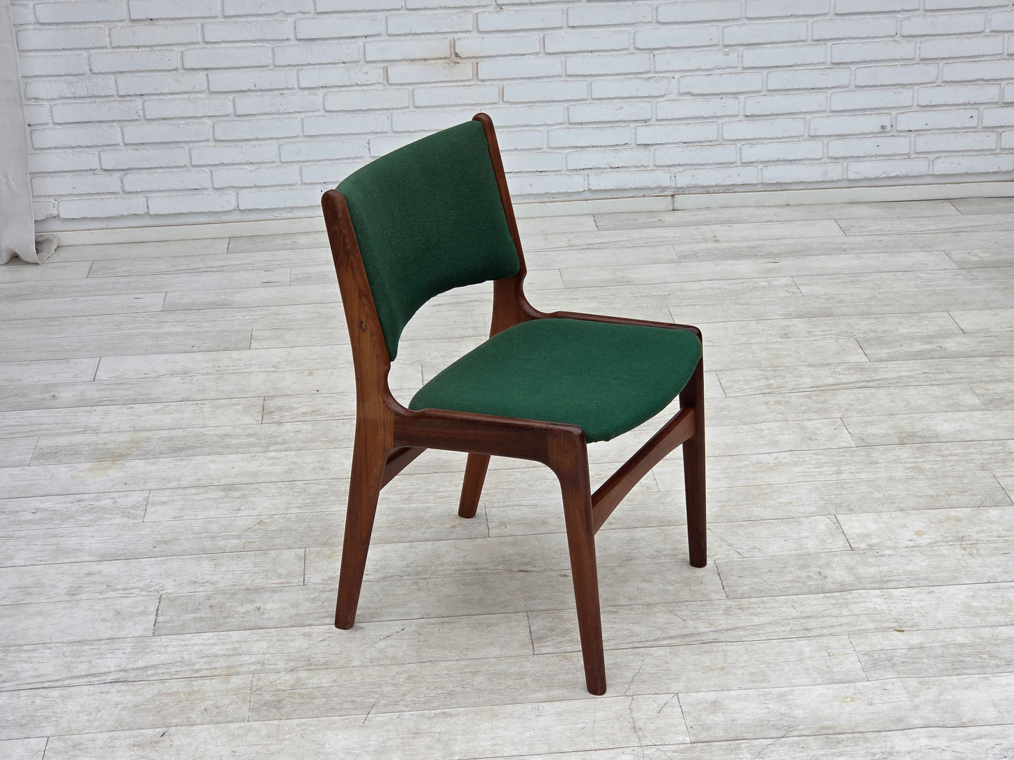 1960s, Danish design by Erik Buch, set of 4 dining chairs, model 89.