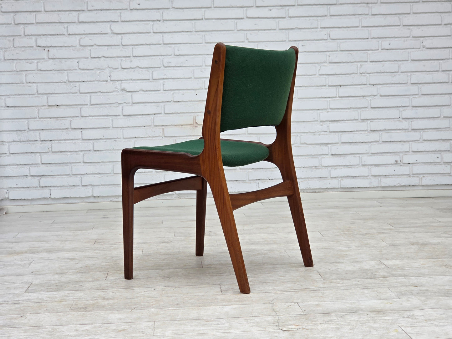 1960s, Danish design by Erik Buch, set of 4 dining chairs, model 89.