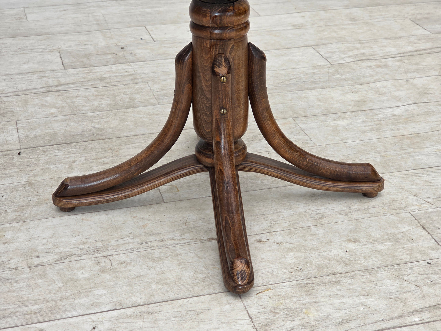1950s, adjustable swivel armchair in Thonet style.