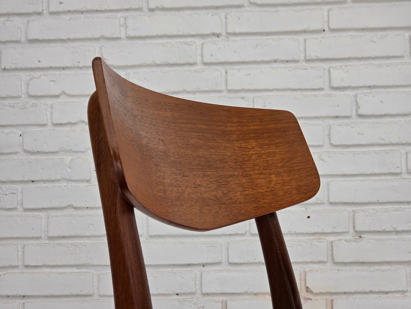 1970s, set of 4 Danish dining chairs by Findahl Møbelfabrik, solid teak wood.
