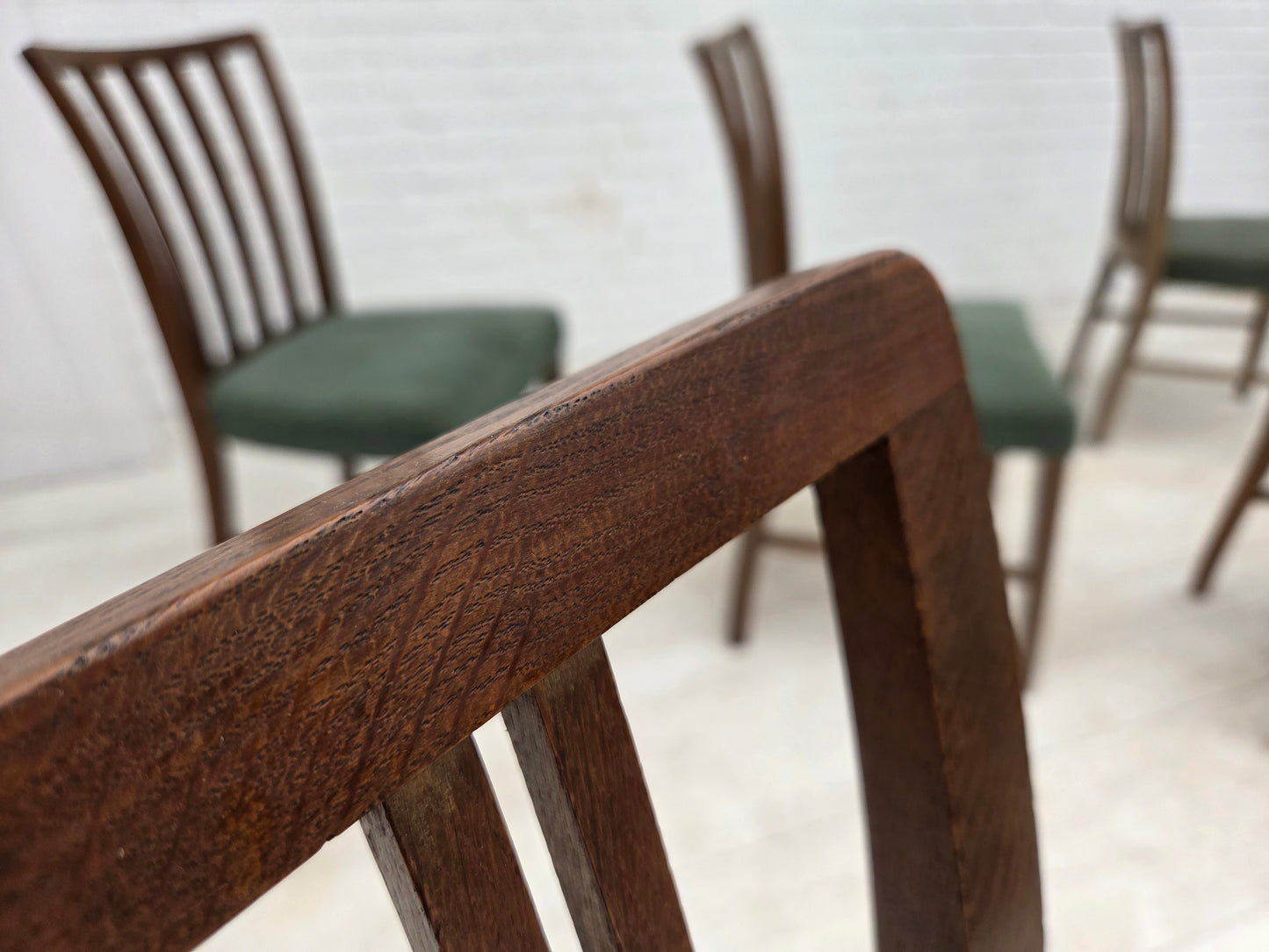1960s, set of 6 Danish dining chairs, furniture wool, oak wood.