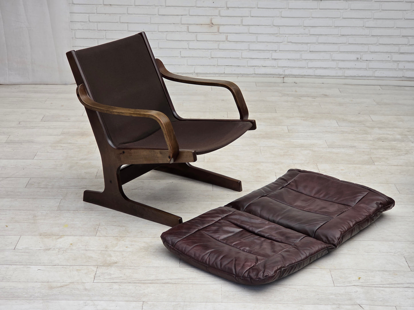1970s, Scandinavian armchair, brown furniture leather.