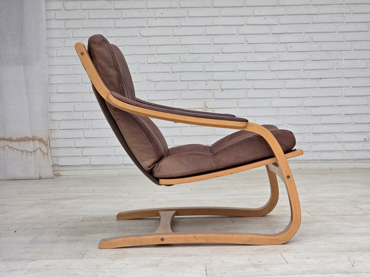 1970s, Swedish design by Åke Fribytter, armchair, leather, bentwood.