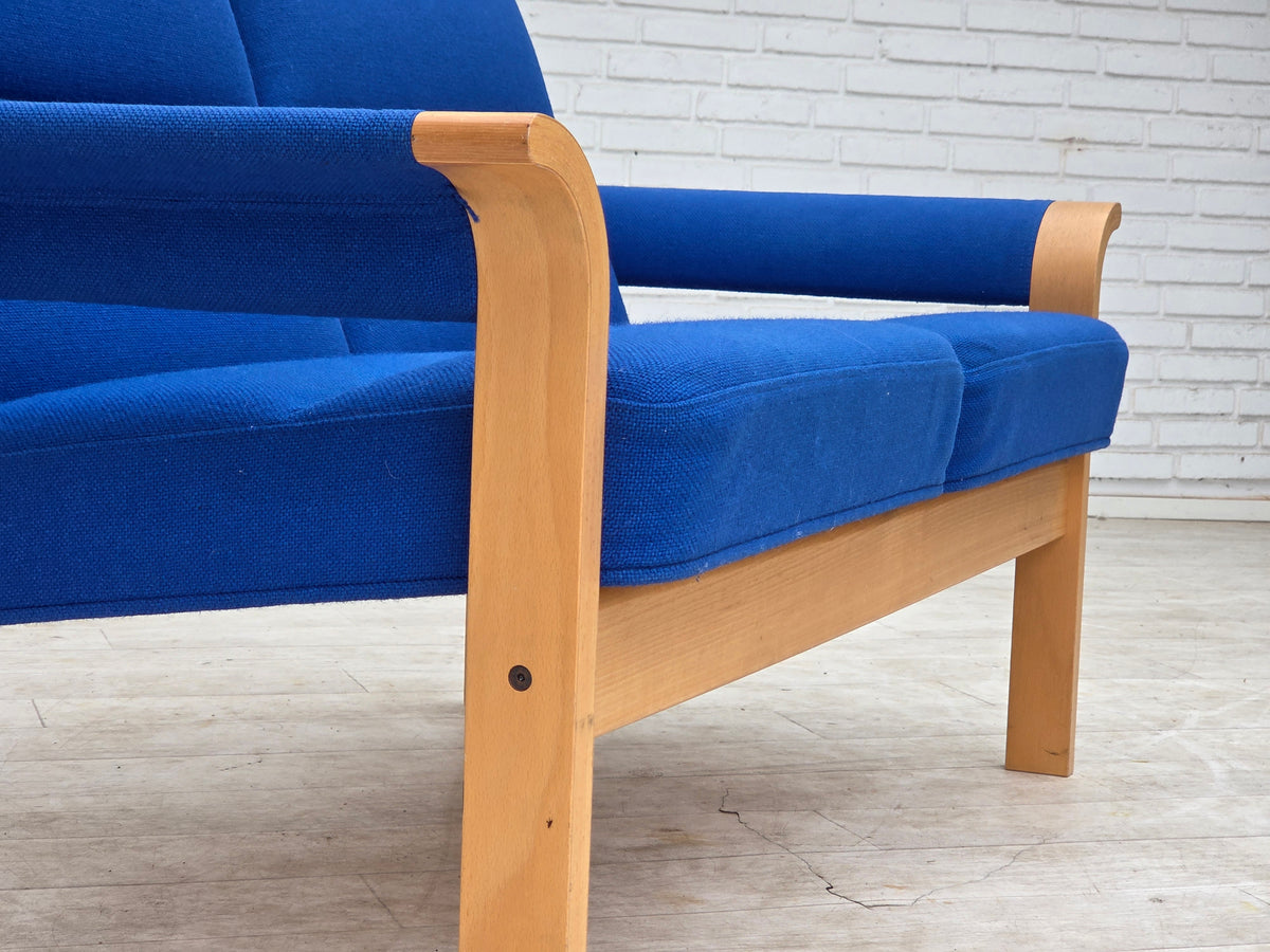 1970s, Danish design by Magnus Olesen, 2-seater sofa, furniture wool.