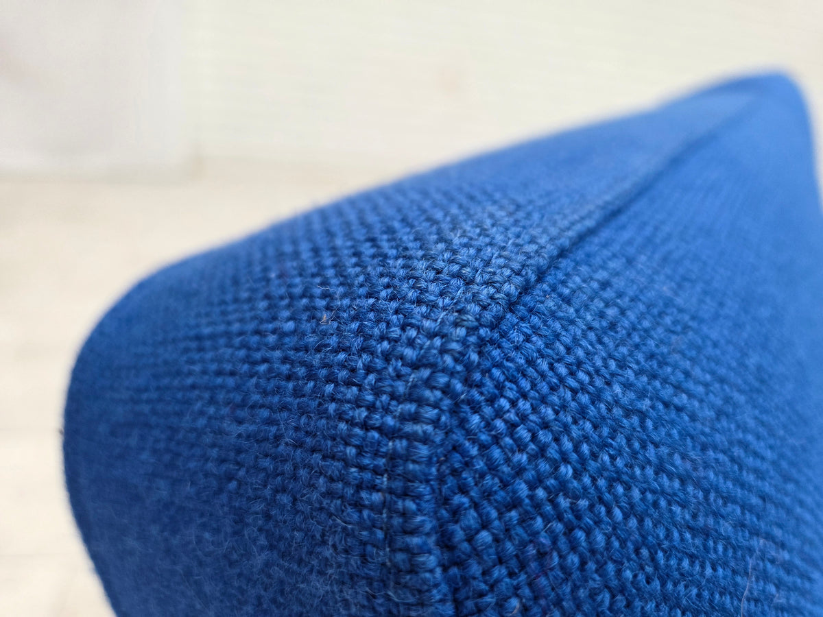 1970s, Danish design by Magnus Olesen, 2-seater sofa, furniture wool.