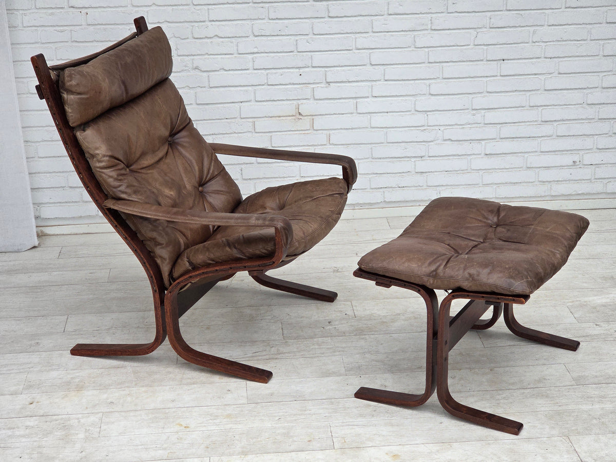1970s, Norwegian design by Ingmar Relling, chair model "Siesta" with footstool.