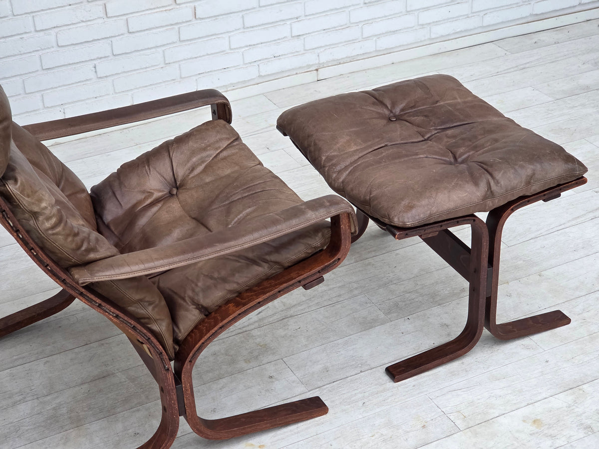 1970s, Norwegian design by Ingmar Relling, chair model "Siesta" with footstool.