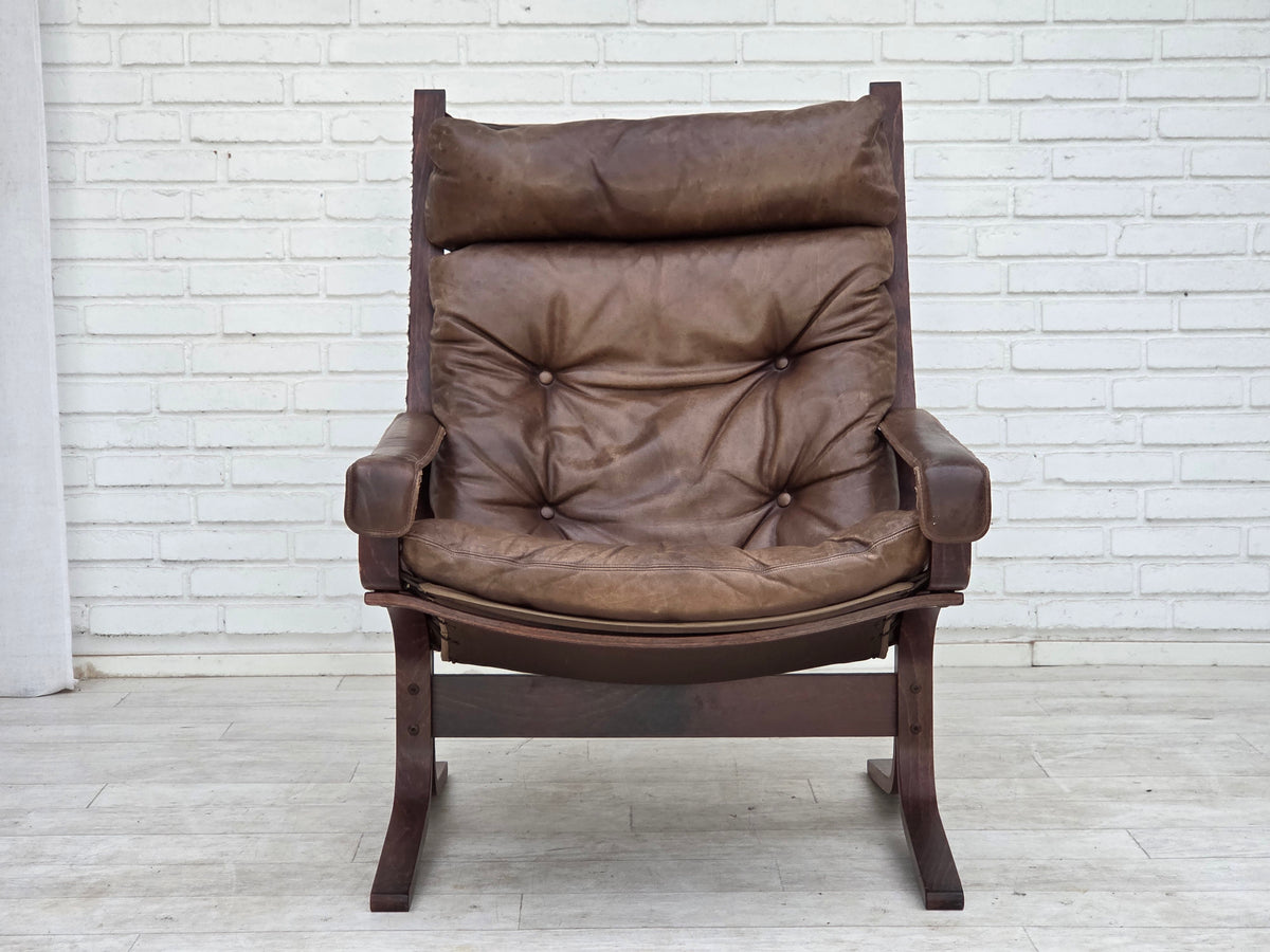 1970s, Norwegian design by Ingmar Relling, chair model "Siesta" with footstool.