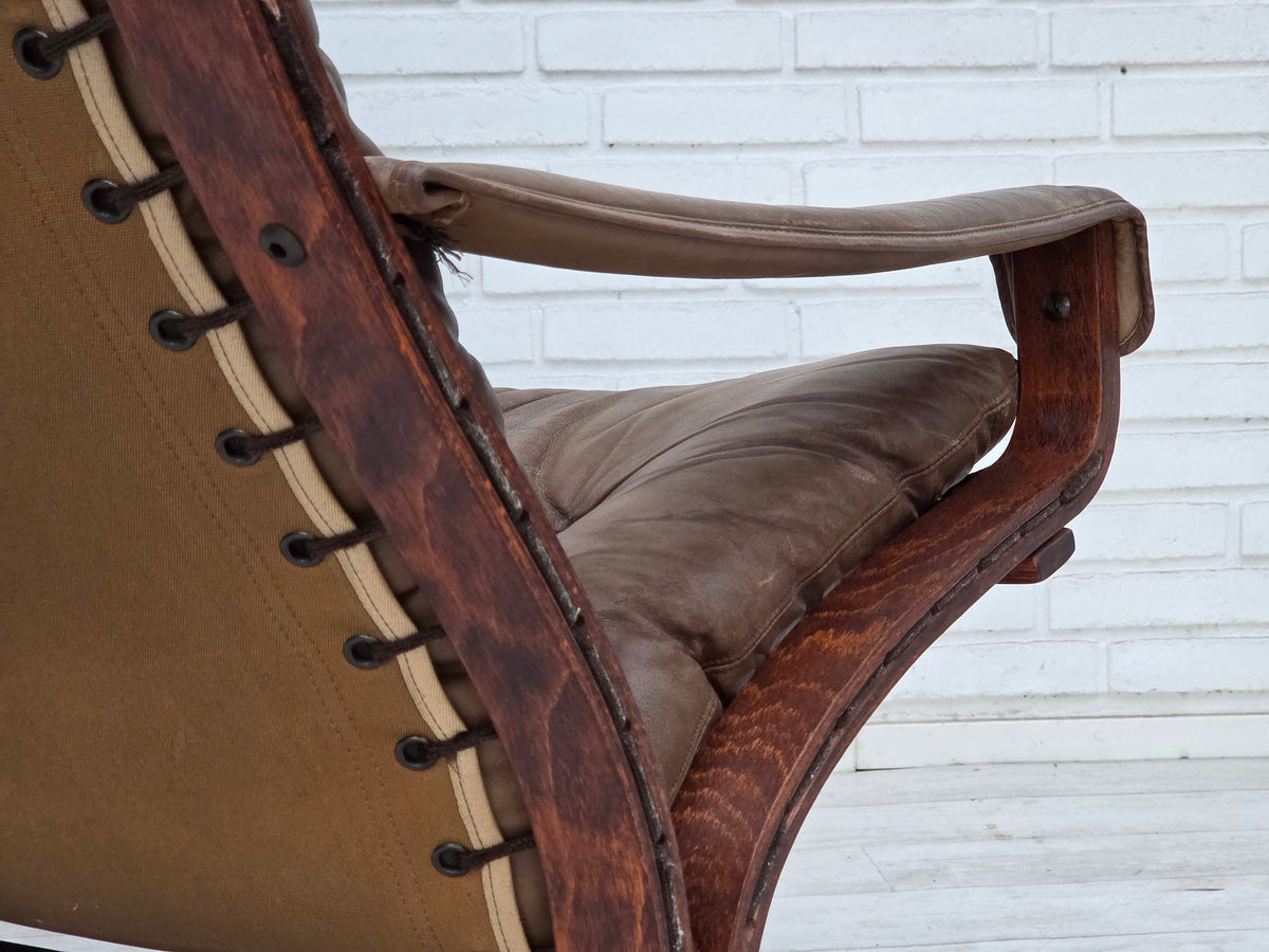 1970s, Norwegian design by Ingmar Relling, chair model "Siesta" with footstool.
