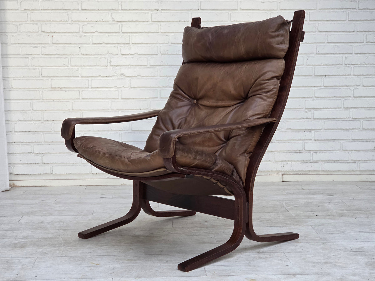 1970s, Norwegian design by Ingmar Relling, chair model "Siesta" with footstool.